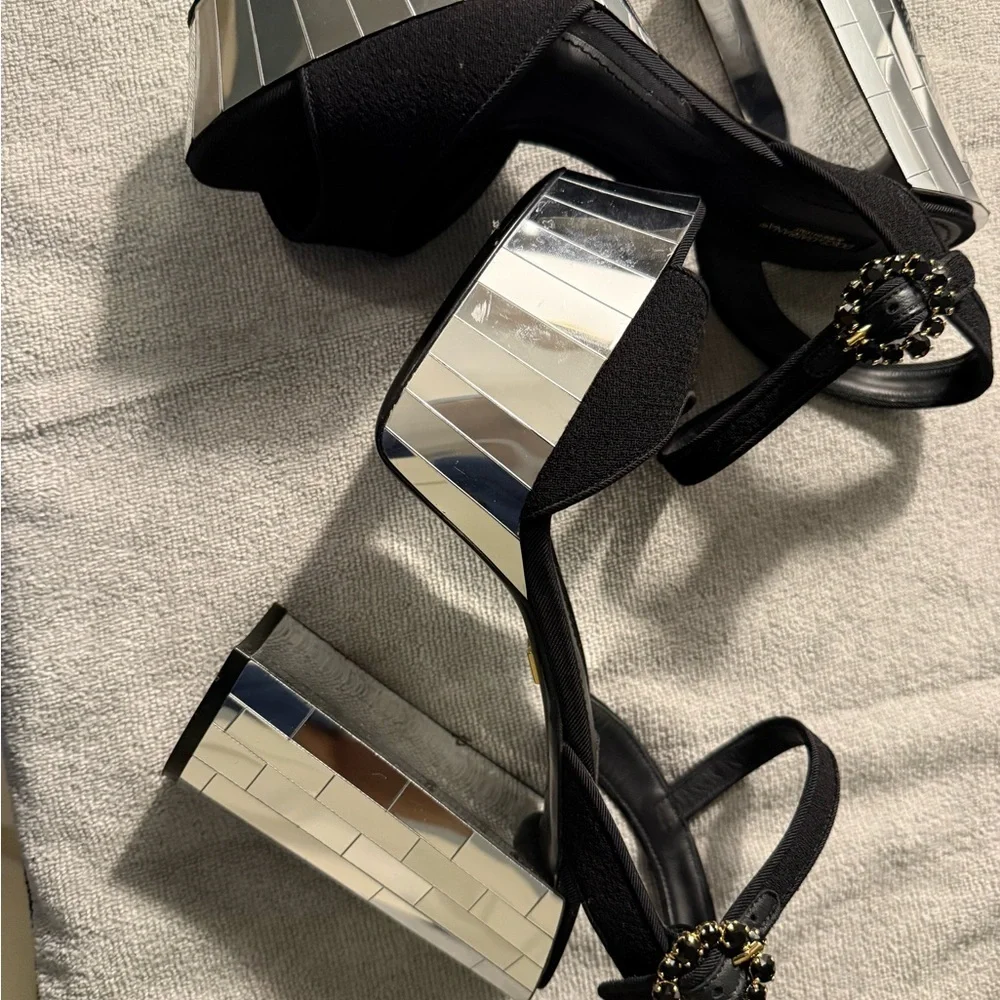 Dolce & Gabbana Elegant Black and glass  Platform 4.5” -hells-size 38